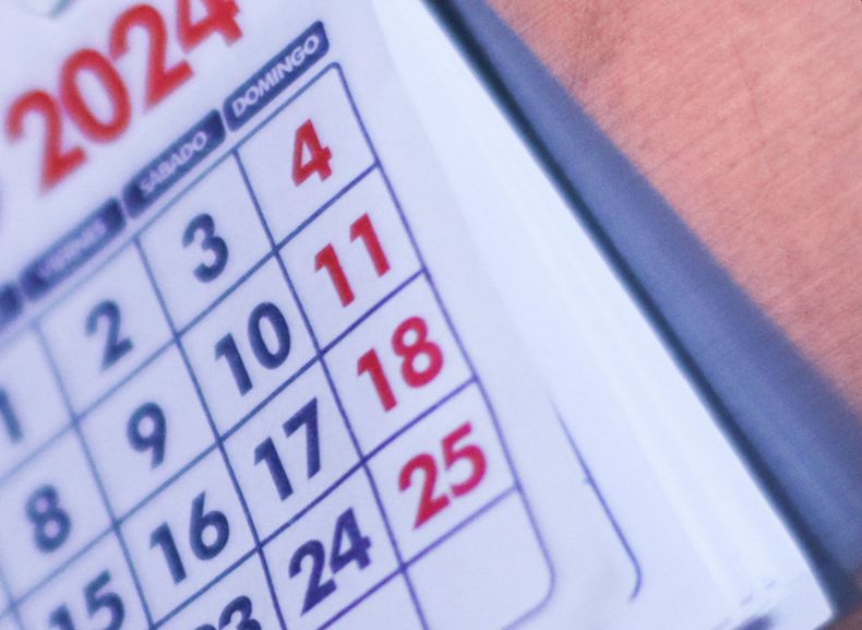 4389 calendario.jpg