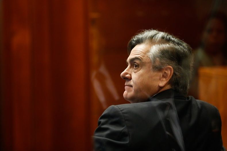 Pablo Longueira.jpg