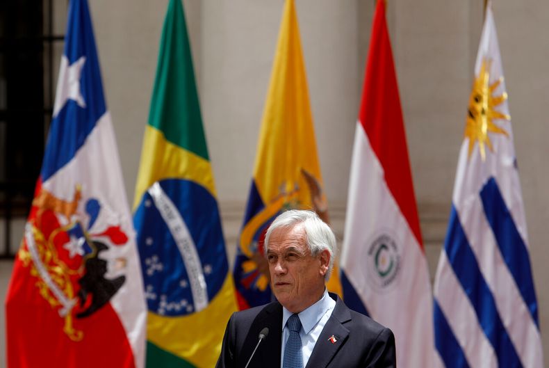 A_UNO_1239073.jpg