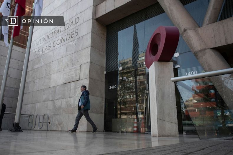 13601 frontis del municipio de las condes.jpg