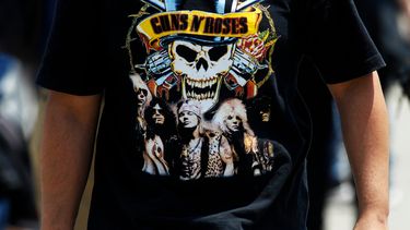 El Desconcierto | 17354 polera guns.jpg