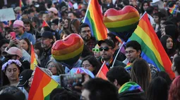 Taller gratuito enseña a editar en Wikipedia para sumar más biografías de personas LGBTIQ+ chilenas