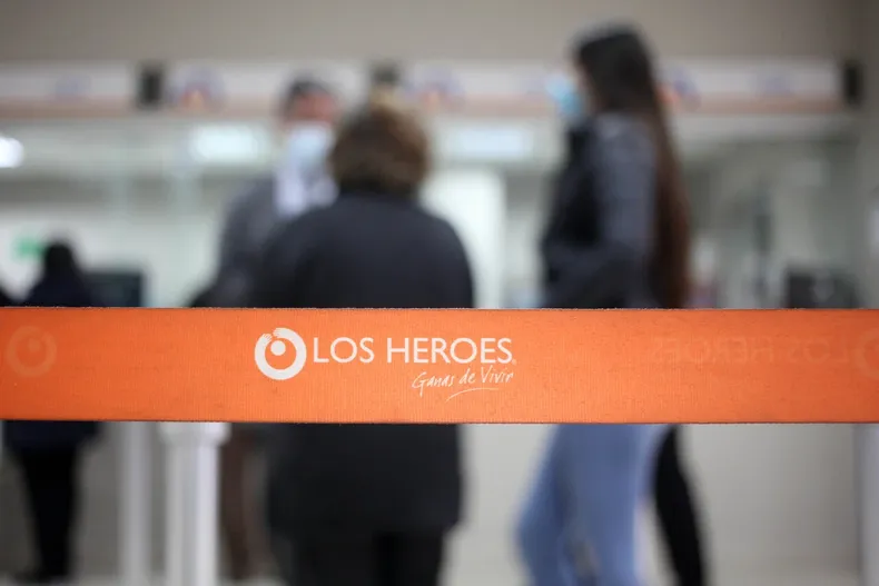 caja los heroes instruyo a empleador descontar 187 mil de sueldo de trabajador por deuda corte ordena devolver dinero.webp