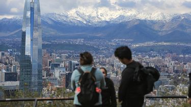 Chile bajo el equilibrio: Confianza de los consumidores es la más negativa de Latinoamérica
