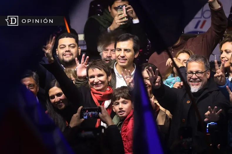 27520 cierre de campana de carolina toha.webp