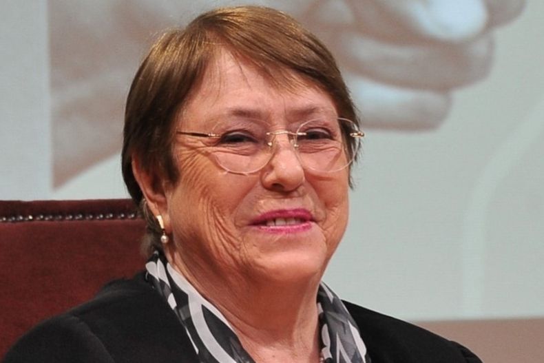 4472 bachelet.jpg