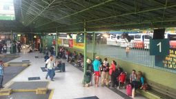 La aventura de viajar fuera de Santiago en bus