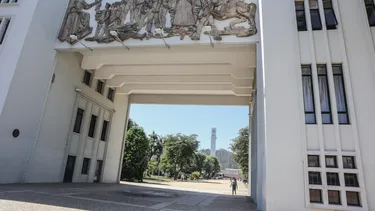 Fue eliminado de especialización médica tras reprobar examen 2 veces: alegó discriminación por TEA pero Suprema lo rechazó