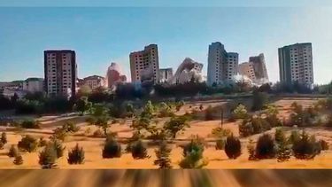 VIDEO| Así fue la impresionante demolición de edificios declarados inhabitables en Turquía