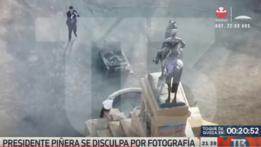El desatino de Piñera en Plaza Dignidad visto por dibujantes y humoristas gráficos: Lo más decente es el caballo