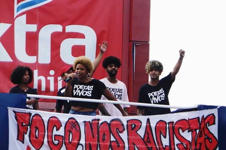 Fogo nos racistas.jpeg