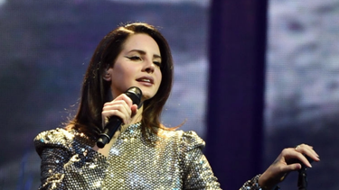 Lana del Rey defiende su decisión de tocar en Israel pese a llamados de BDS: No es una declaración política