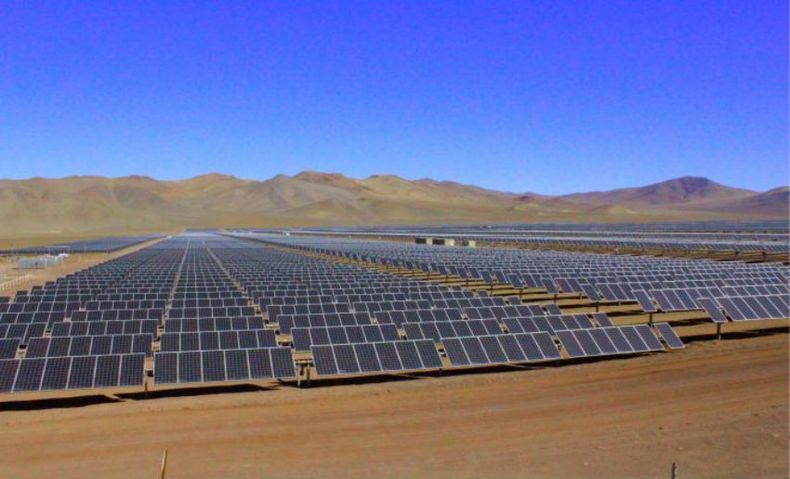 paneles solares desierto atacama 1.jpg