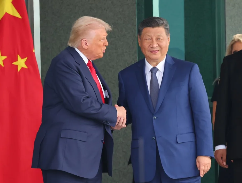 Donald Trump aterrizó en China - Agencia EFE