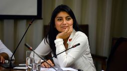 La lucha de Camila Rojas contra el CAE: Todos estamos endeudados o conocemos gente que paga hasta tres veces lo que estudió