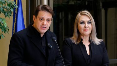 Pamela Jiles criticada en Twitter por cercanía con PDG tras posteo por papitos corazón