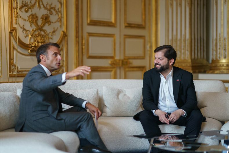 macron en valparaiso   esta ciudad oceanica merece ser sede del tratado internacional de biodiversidad .jpg