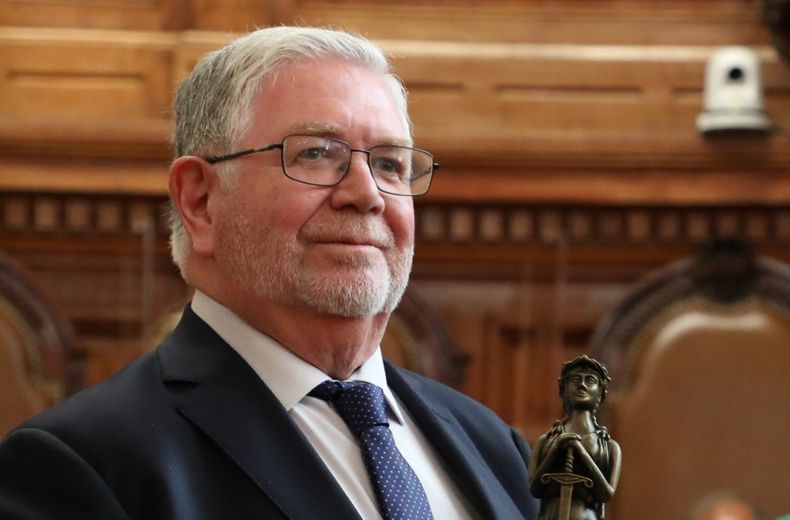 Lamberto Cisternas nota.jpg