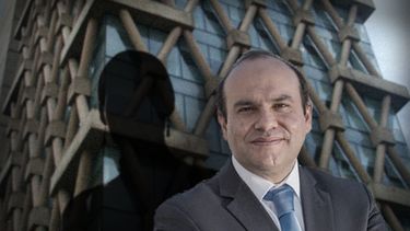 Experto UDI: Las exorbitantes horas extras de esposa de Max Pavez en municipio de Las Condes