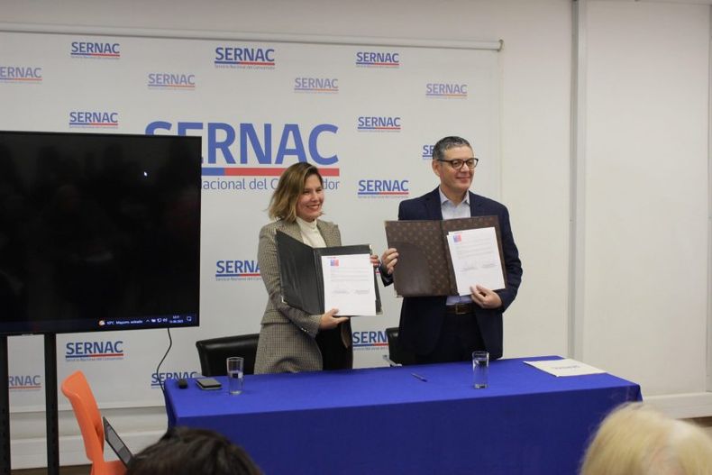 sernac y convenio con sernameg enfoque de genero para que emprendedoras conozcan legislacion scaled e1686753834546.jpg