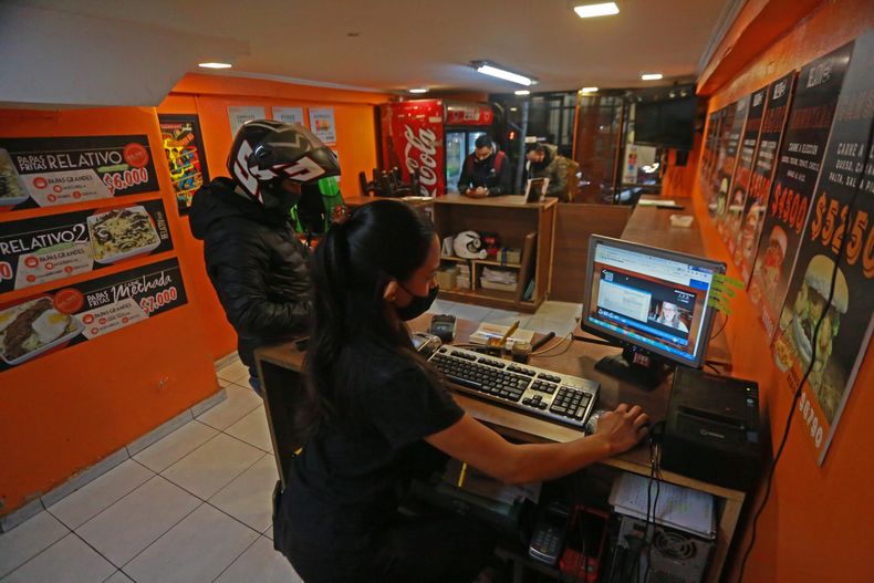 A_UNO_1195669 scaled 1.jpg