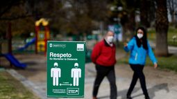 Cambiaría totalmente el distanciamiento social: Científicos encuentran trazas de COVID-19 a cinco metros de un contagiado