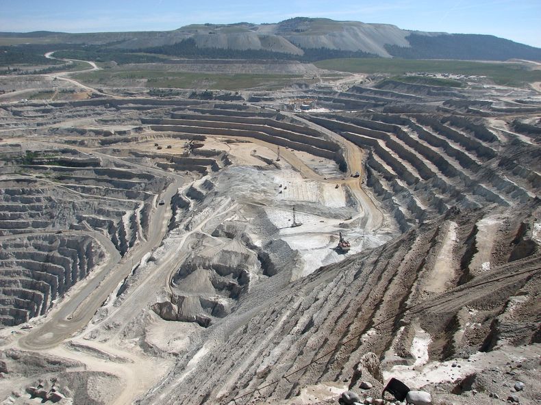 mining 1626484_1280.jpg