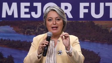 Ministra Jara alza la voz: Critica que AFPs tuvieron millonarias utilidades, pero bajaron fondos