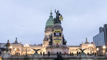 Protestas en Argentina contra la reforma a la Ley de Glaciares.