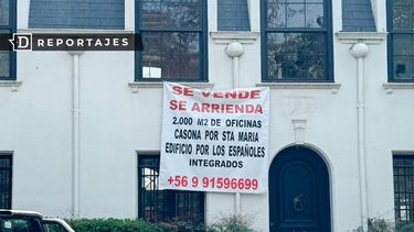 Universidad Bolivariana en la UTI: En su web asegura sedes en Santiago, pero casas están a la venta