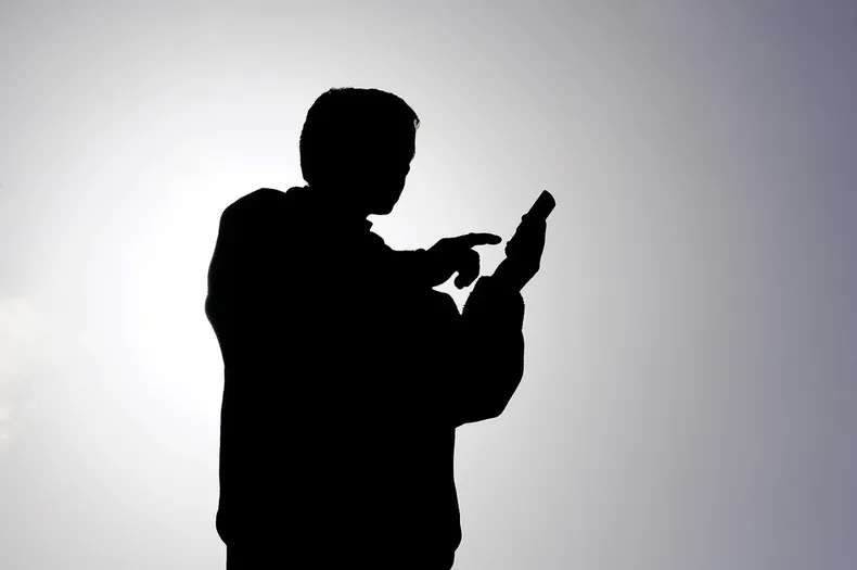 municipio ordeno demoler 3 antenas de entel por instalarse sin permiso requerido e intentaron apelar suprema rechazo.webp