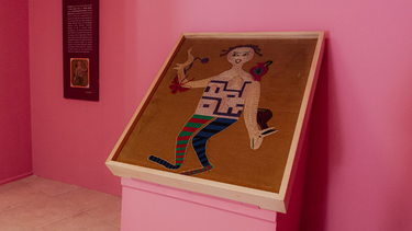 Atesorada arpillera de Violeta Parra y obras de 122 bordadoras se exhiben en Valparaíso