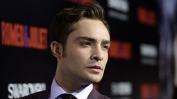 Una segunda mujer acusa a Ed Westwick de violación: Me empujó boca abajo y me inmovilizó