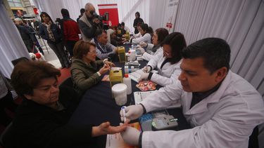 Realizarán jornada de exámenes gratuitos para detectar hipertensión en la Plaza de la Aviación de Providencia