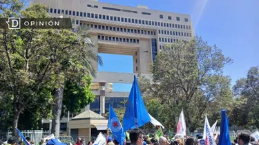 El Desconcierto | 29000 protesta de la fenats unitaria.webp