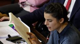 Diputada Orsini cita libro de Allamand y Cubillos en el que defendieron destitución de Yasna Provoste