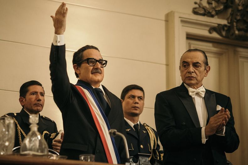 Los mil dias de allende.jpg