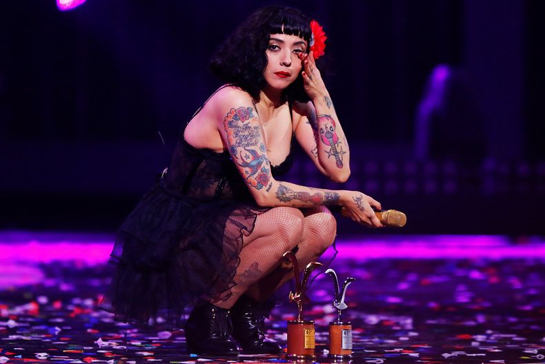 2047 mon laferte.jpg