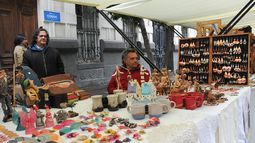 Nueva ordenanza municipal en Santiago para artesanos con 75% de descuento para instalarse