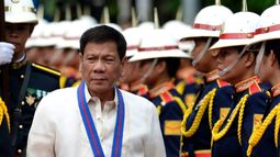 Presidente de Filipinas ofrece cerca de 500 dólares por cada guerrillero comunista asesinado