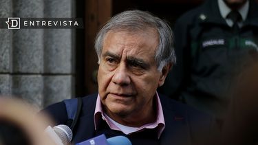 Juan Andrés Lagos (PC) apuesta por el Apruebo: “Hay un clima popular parecido al de la segunda vuelta”
