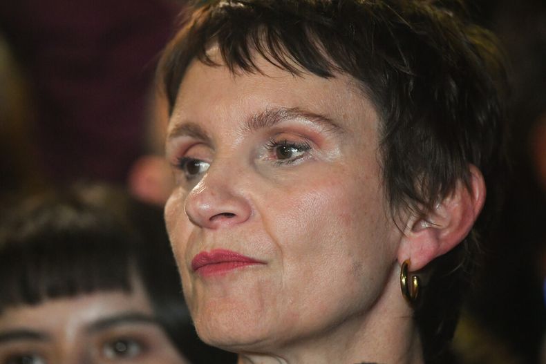 En el marco de las elecciones primarias 2025, la candidata presidencial del Socialismo Democrático, Carolina Tohá se refiere al resultado de las votaciones.