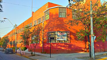 El desahogo de los docentes del liceo de hombres donde se negaron a leer a Lemebel: Este es un tema de homofobia que se validó