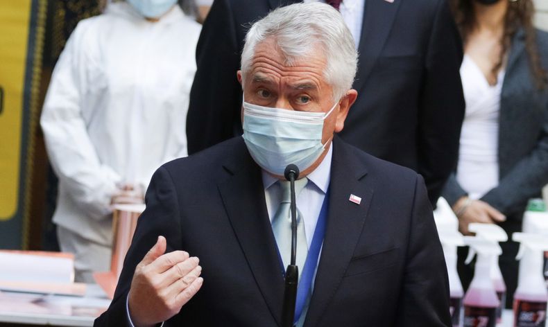 A_UNO_1223867 scaled 1.jpg