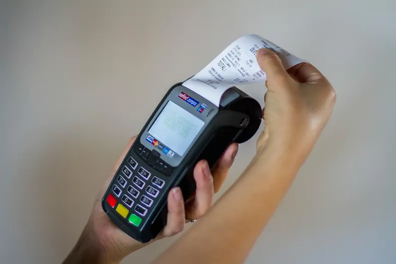 12142 a uno 481421.webp