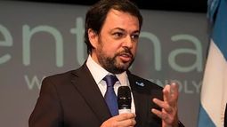 Las platas ocultas que provocaron la renuncia del subsecretario de la Presidencia argentina