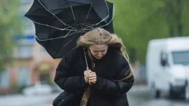 DMC anuncia Alerta Meteorológica por rachas de viento de hasta 110 km/h para este domingo: Revisa las regiones