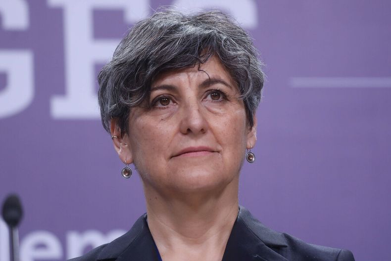 ministra ximena aguilera isapres congreso.jpg