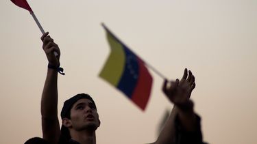 Venezuela: El chavismo dice que ganó las legislativas con 72 % de los votos