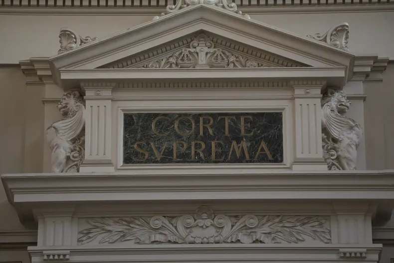 empresa de transporte ignoro normas de seguridad, un trabajador fallecio y su familia demando  suprema confirmo pago de 60 millones.webp